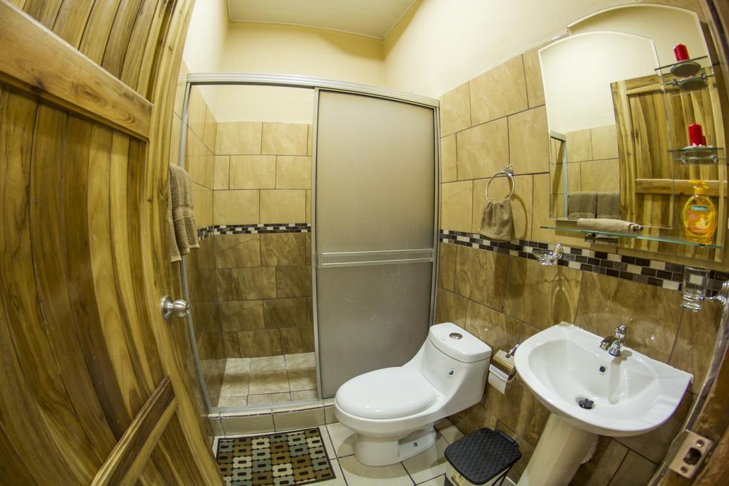 Apartamentos Valle Del Volcan La Fortuna Eksteriør billede